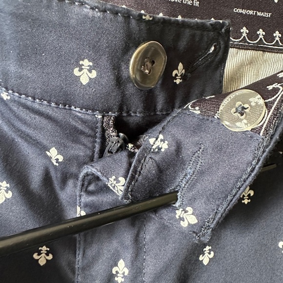 Intro “Love the Fit” Comfort Waist Ankle Pants – Size 6 – Navy with White Print - Picture 8 of 8